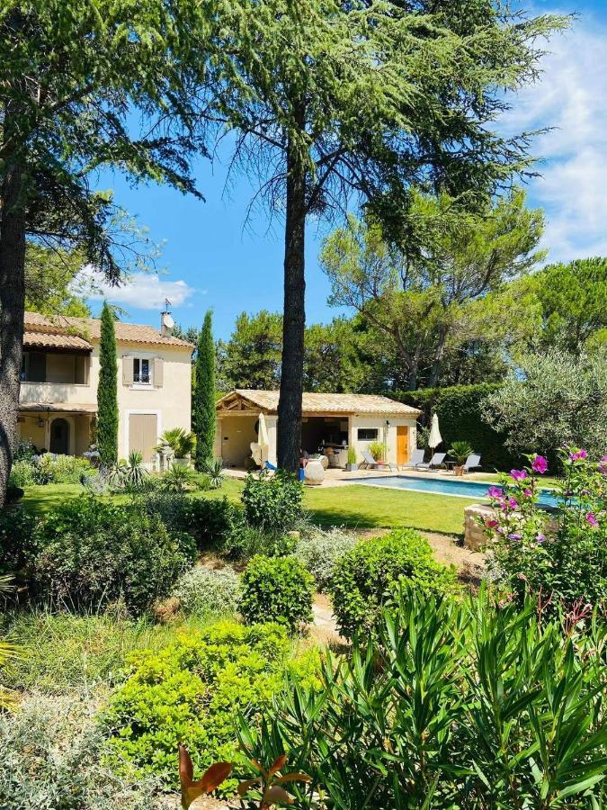 Mazet Leajo Villa Eygalieres  Bagian luar foto